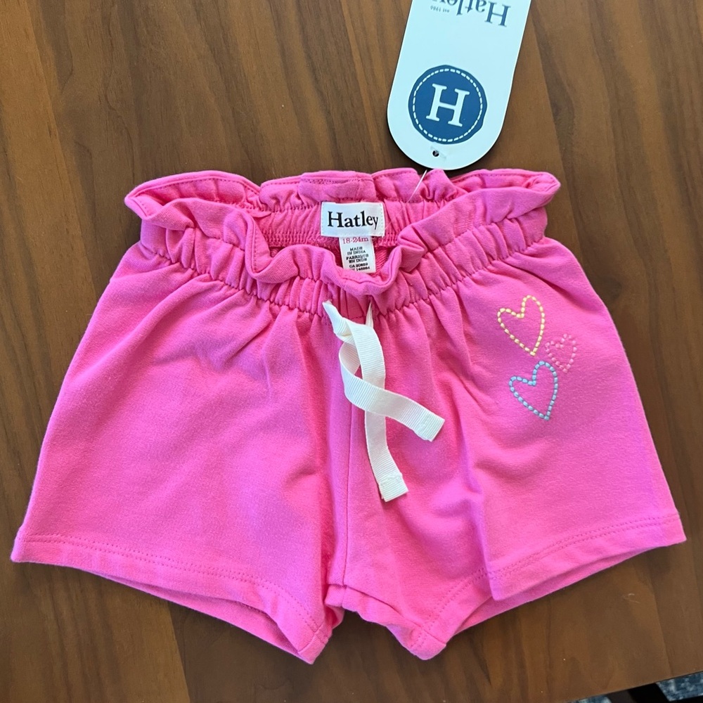 HATLEY | NWT Bright Pink Ruffle Shorts with Heart embroidery size 18-24 mo